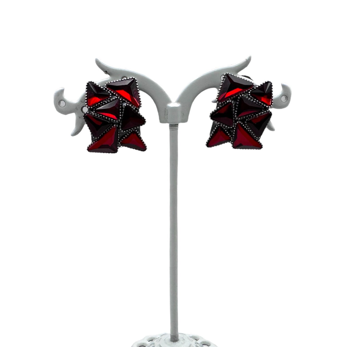 Oorclips Jumping Angles