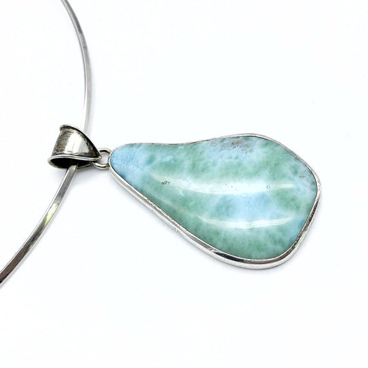 Hanger Larimar