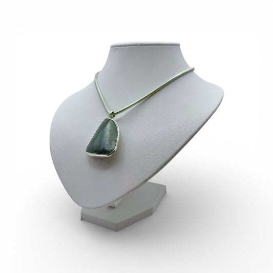 Hanger Jade